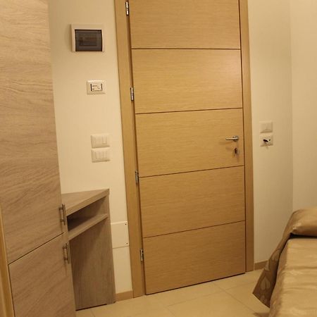 Hotel Villa Enea Каттолика Номер фото