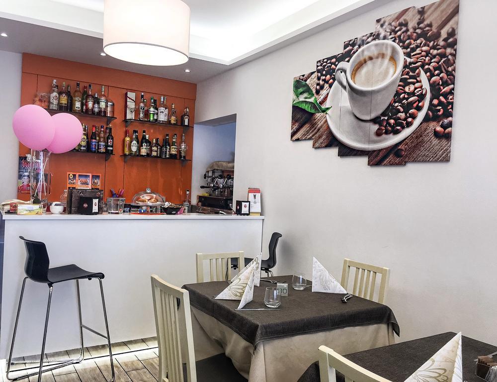 Hotel Villa Enea Каттолика Экстерьер фото